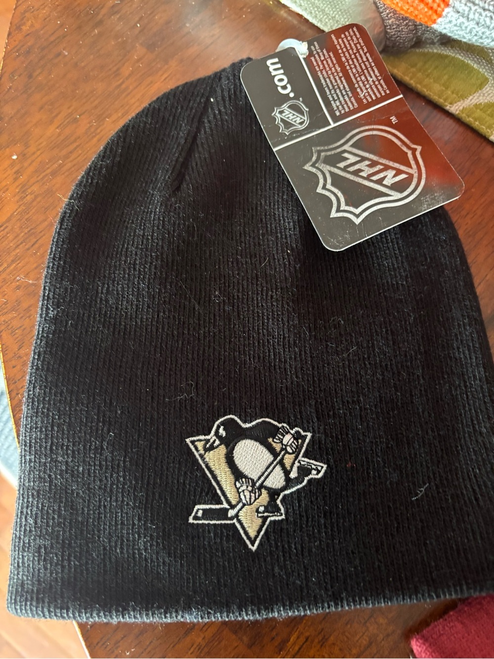 NHL Black Beanie with Gold & White Penguins Logo NWT